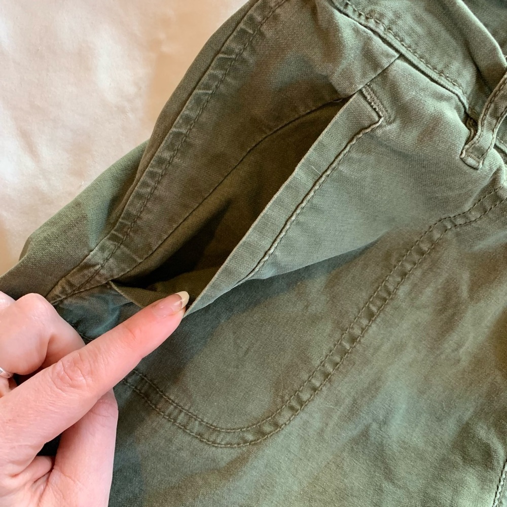 Calvin Klein Jeans army green cargo shorts - Picture 4 of 5